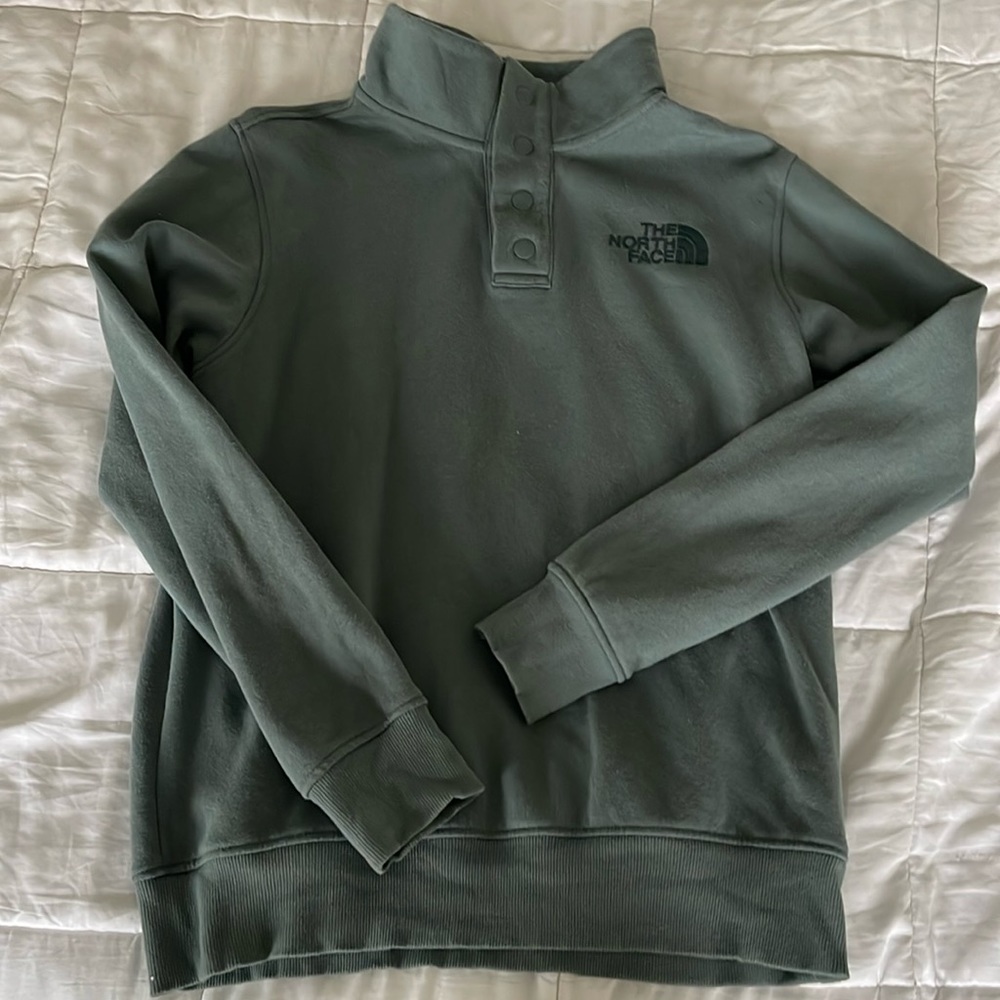 Northface quarter button up